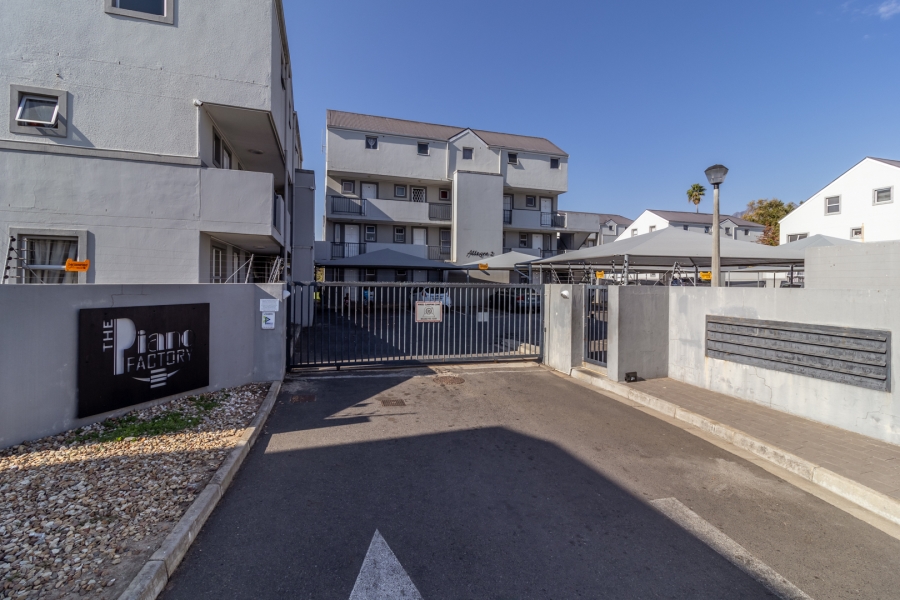 1 Bedroom Property for Sale in Wellington Central Western Cape